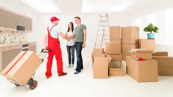 Reasons to Hire Professional Movers and Packers in Dubai